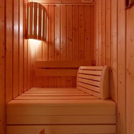 In Direkter Strandlage Mit Balkon Und Sauna, Duenenresidenz Prora-app 111