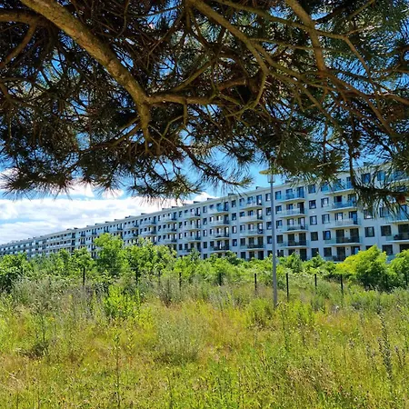 In Direkter Strandlage Mit Balkon Und Sauna, Duenenresidenz Prora-app 111 * Binz